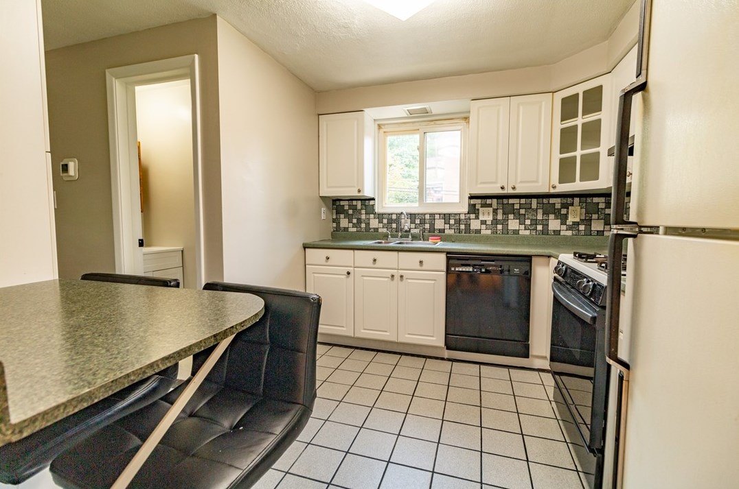 4045 Cloverlea St, Pittsburgh PA 15227-3442 exterior