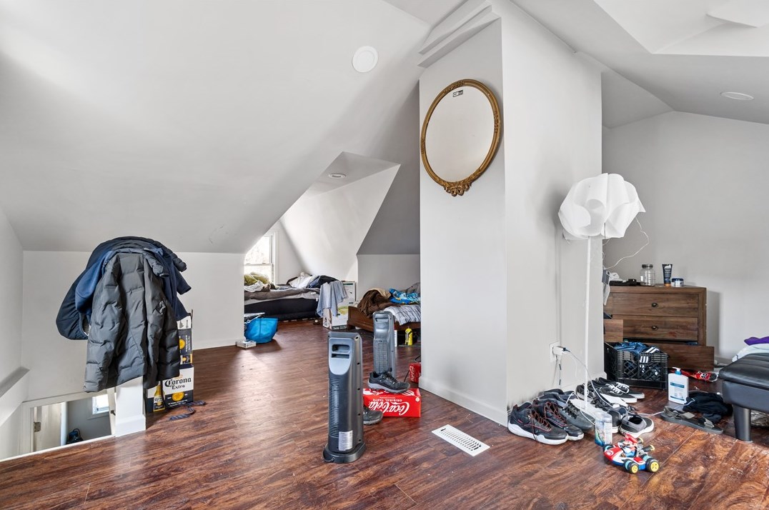 16 Mary St, Pittsburgh PA  15215-1313 exterior