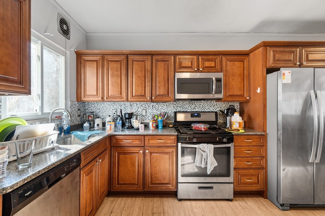 16 Mary St, Pittsburgh PA  15215-1313 exterior