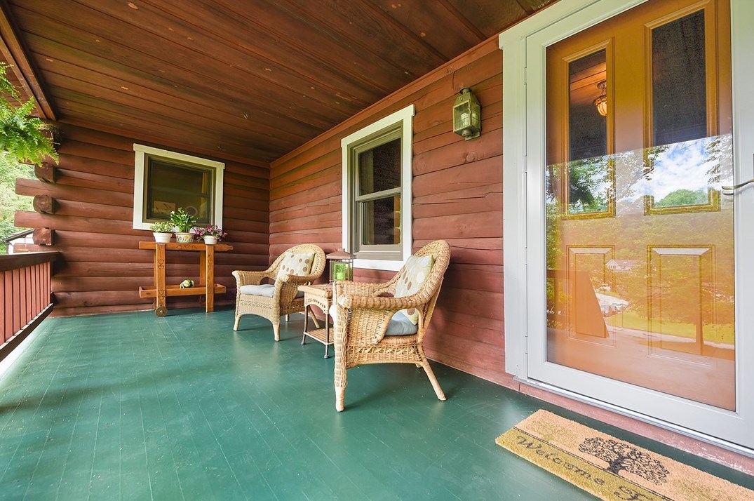 6165 Baker School Rd, Trafford, PA 15085