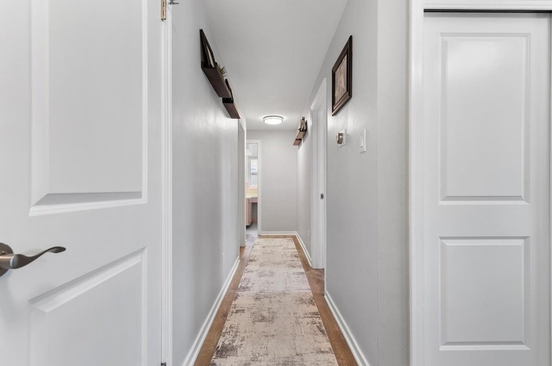 286 Oriole Dr, Pittsburgh PA 15220-3215 exterior