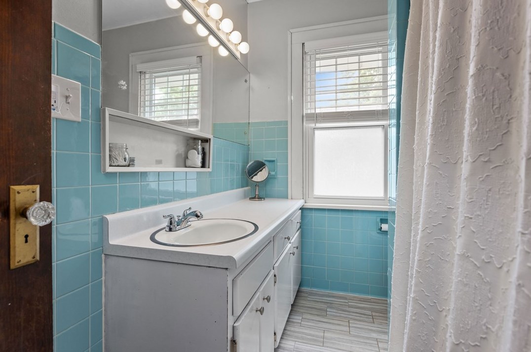 570 4 St, Butler PA 16001-4503 exterior