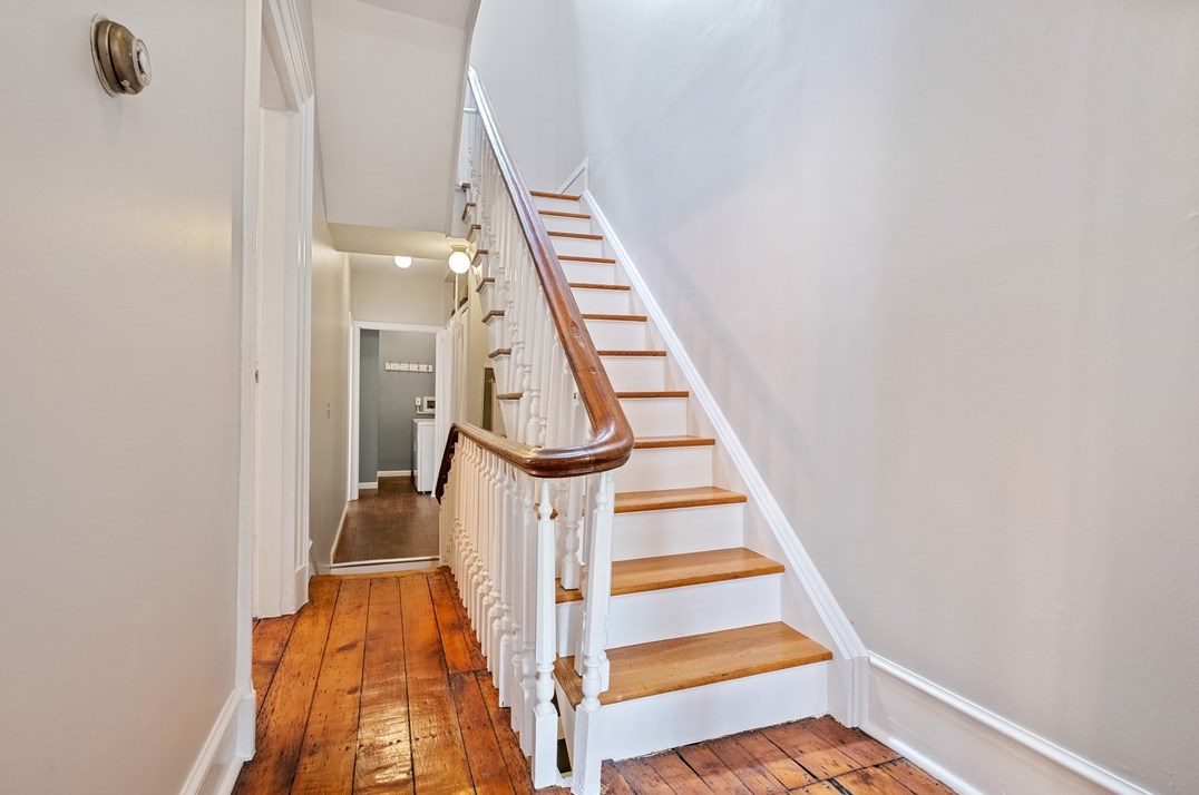 311 Jacksonia St, Pittsburgh PA  15212-4412 exterior