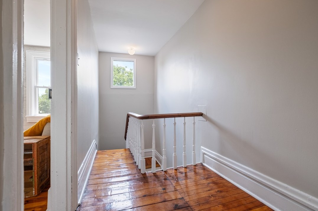 311 Jacksonia St, Pittsburgh PA  15212-4412 exterior