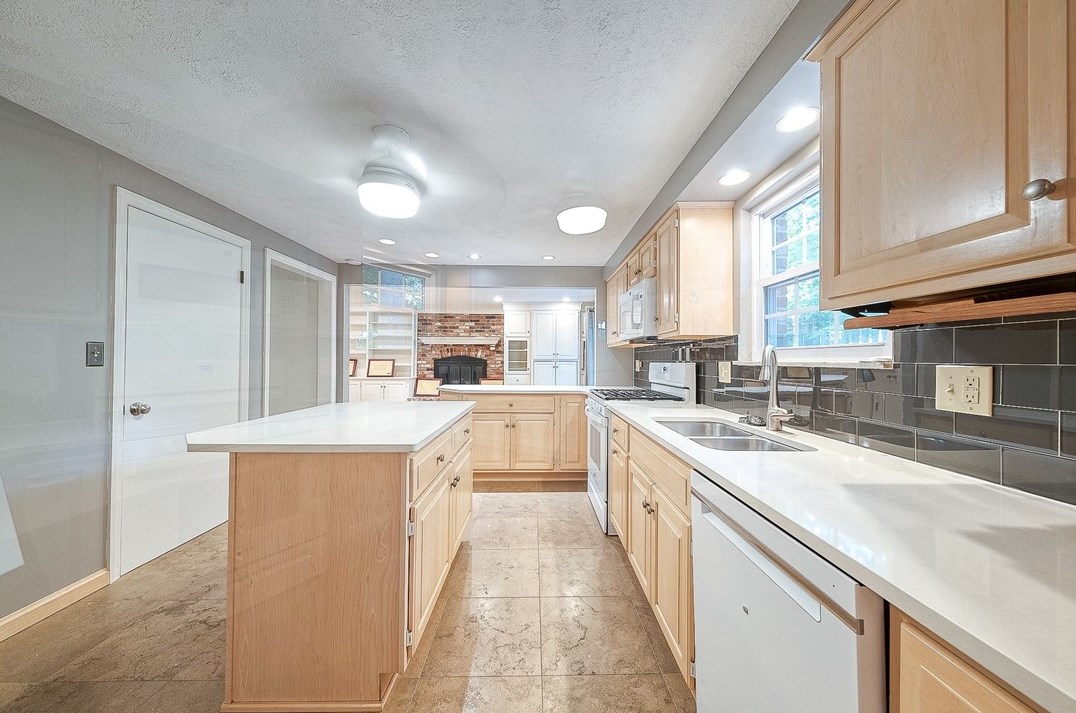 578 Olive St, Pittsburgh PA  15237-4879 exterior