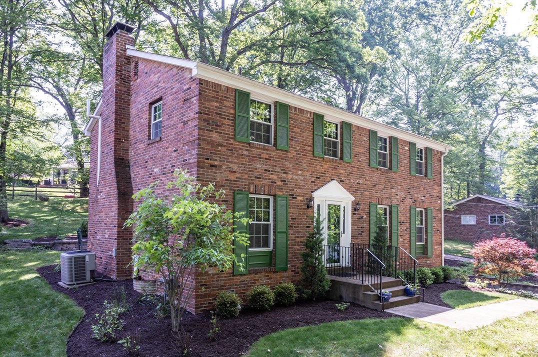 578 Olive St, Pittsburgh PA  15237-4879 exterior