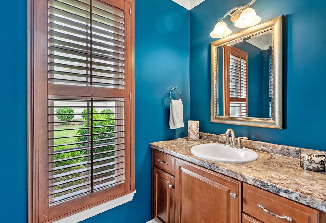 226 Hytyre Farms Dr, Gibsonia PA 15044-7825 exterior