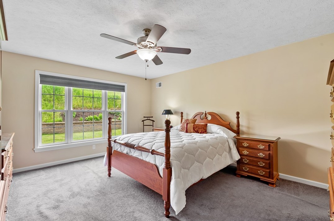 226 Hytyre Farms Dr, Gibsonia PA 15044-7825 exterior