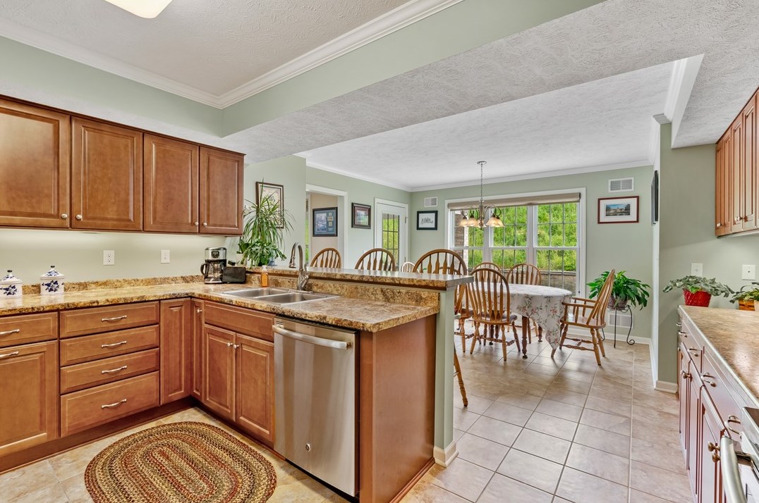 226 Hytyre Farms Dr, Gibsonia PA 15044-7825 exterior