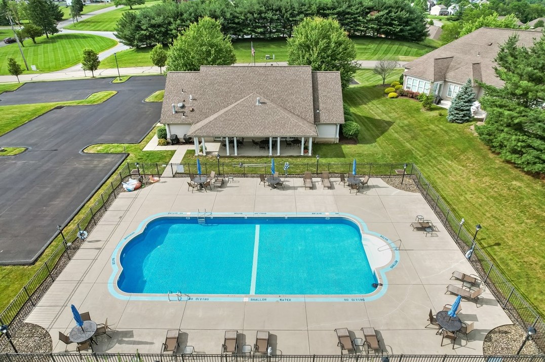 226 Hytyre Farms Dr, Gibsonia PA 15044-7825 exterior