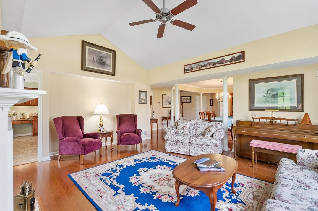 226 Hytyre Farms Dr, Gibsonia PA 15044-7825 exterior