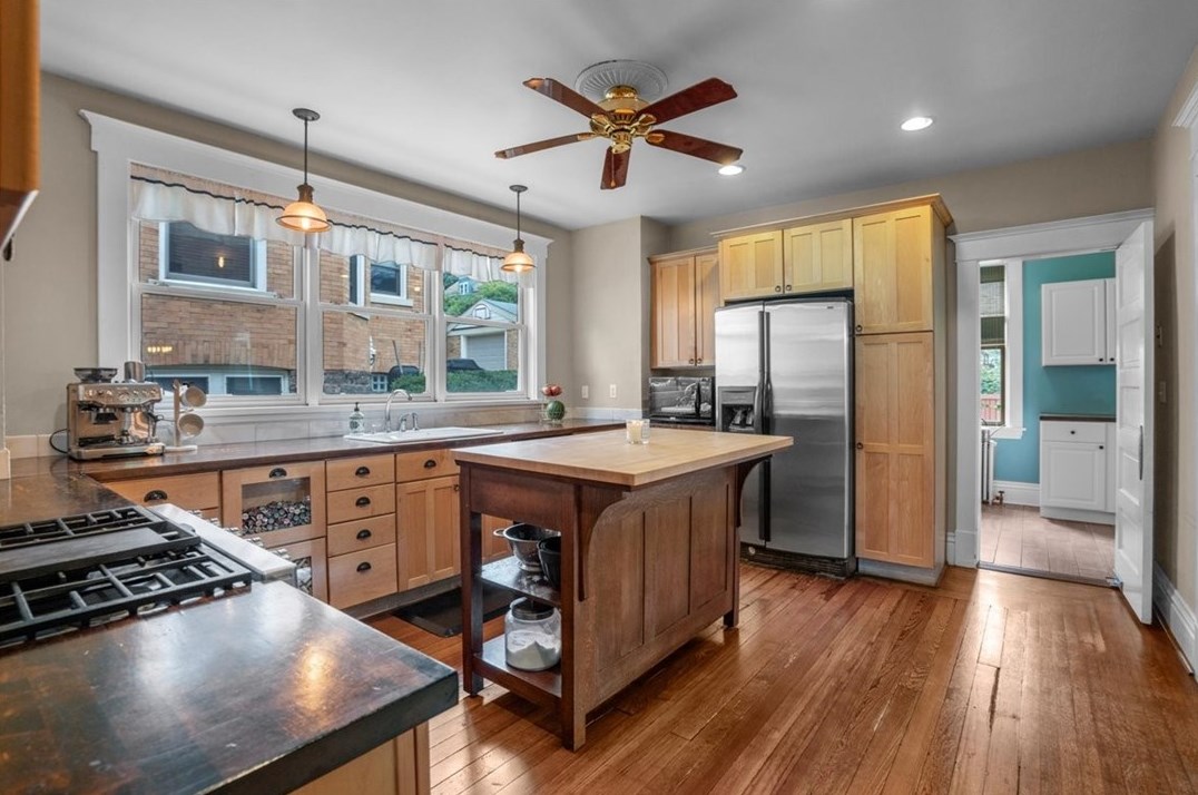 312 Dalzell Ave, Pittsburgh PA 15202-1856 exterior