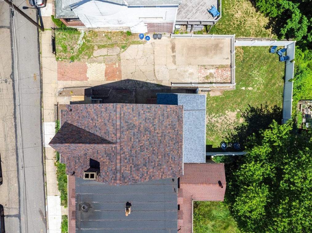 341 Amabell St, Pittsburgh PA 15211-1403 exterior