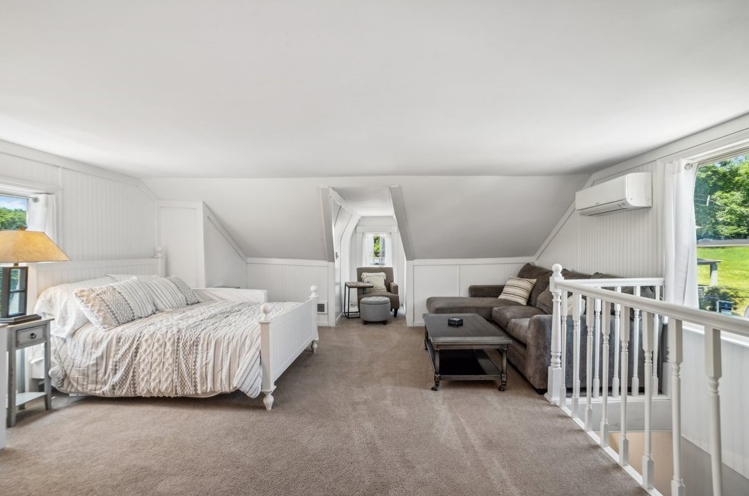 341 Amabell St, Pittsburgh PA 15211-1403 exterior