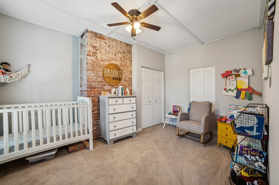 341 Amabell St, Pittsburgh PA 15211-1403 exterior