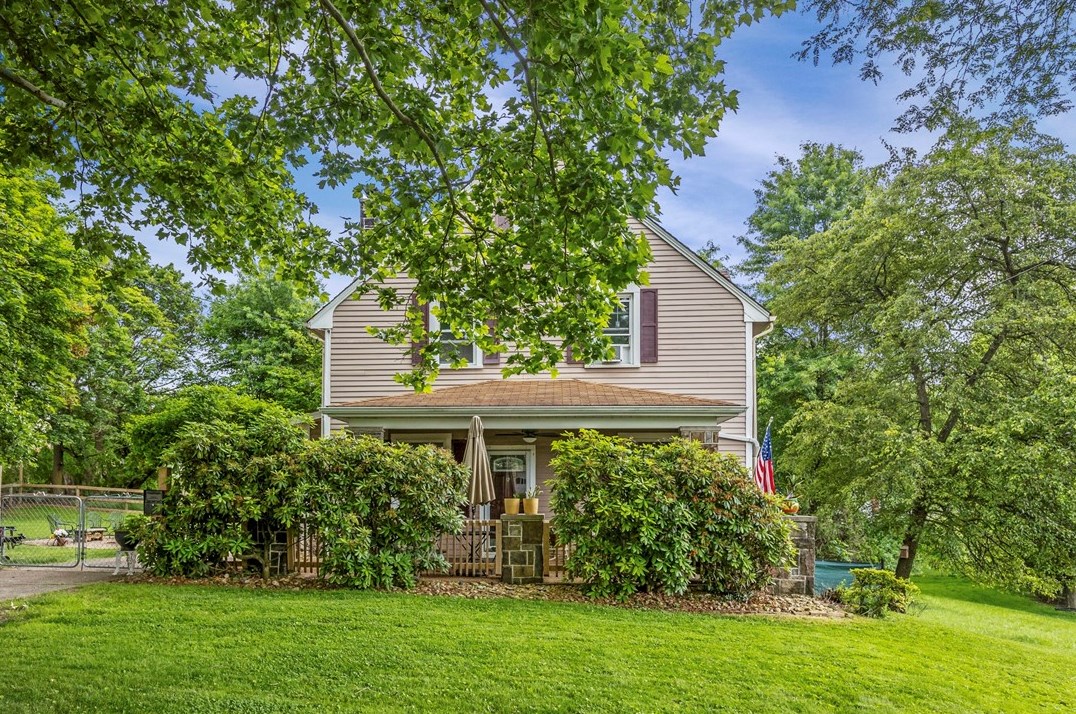 934 Greensburg Pike, East Pgh, PA 15112