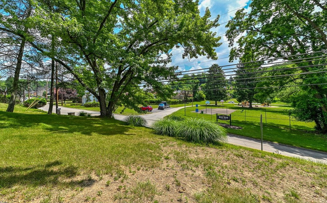 381 Friday Rd, Pittsburgh PA 15209-2111 exterior