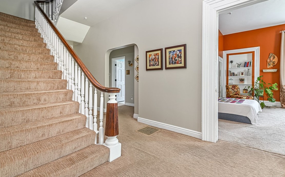 381 Friday Rd, Pittsburgh PA 15209-2111 exterior