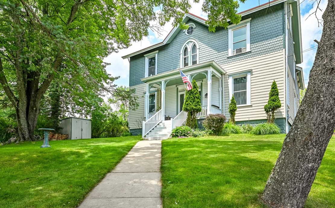 381 Friday Rd, Pittsburgh PA 15209-2111 exterior