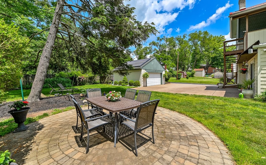 381 Friday Rd, Pittsburgh PA 15209-2111 exterior