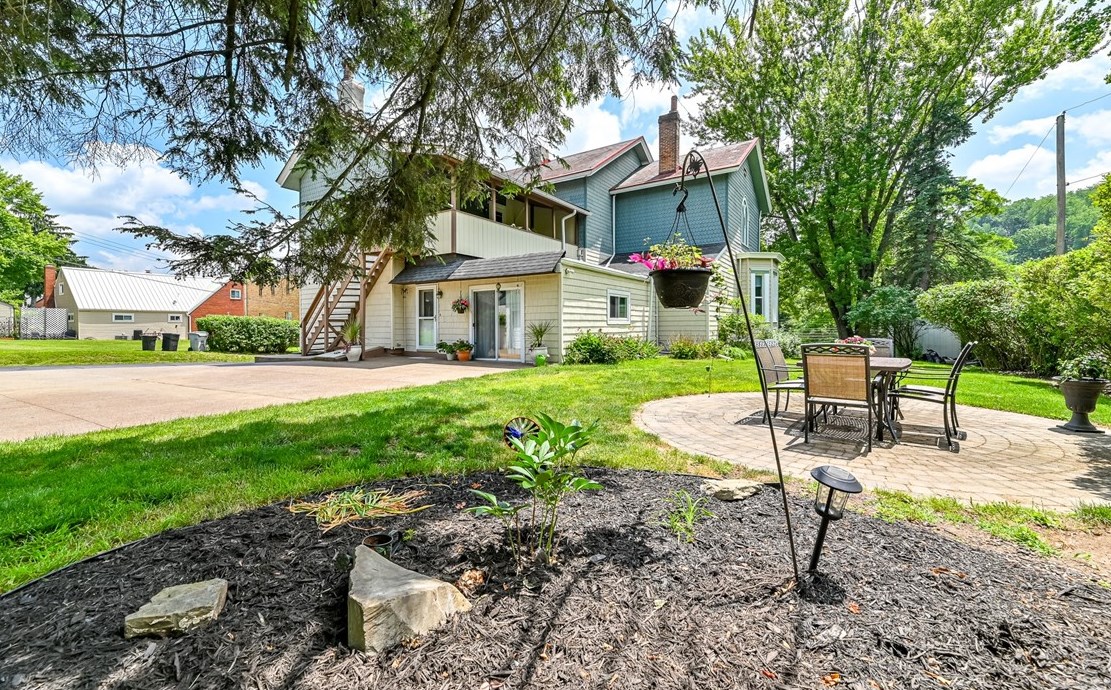 381 Friday Rd, Pittsburgh PA 15209-2111 exterior