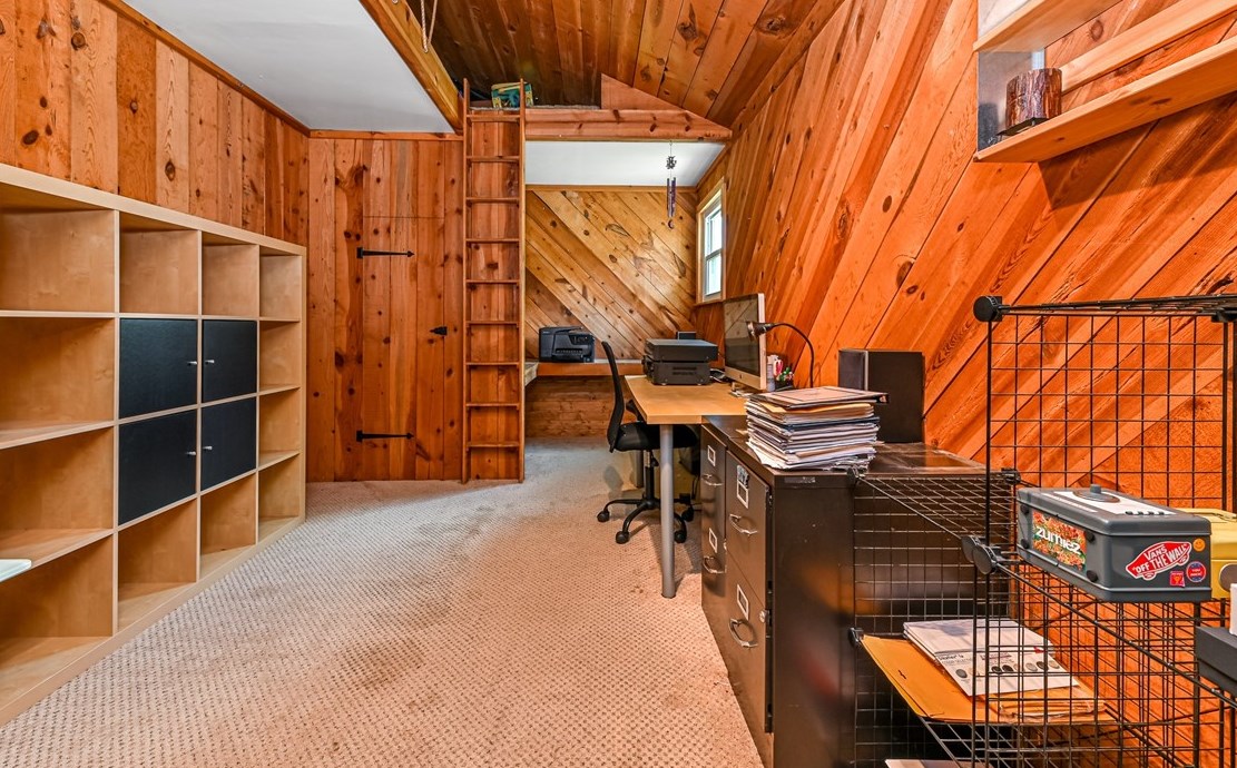 381 Friday Rd, Pittsburgh PA 15209-2111 exterior