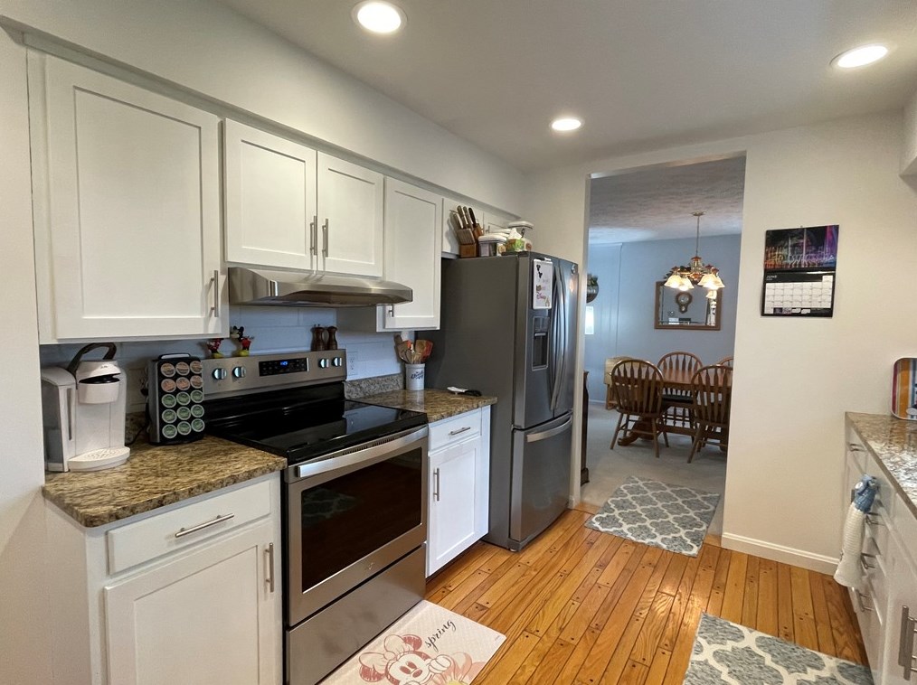 90 Chambers Ave, Greenville PA  16125-1771 exterior