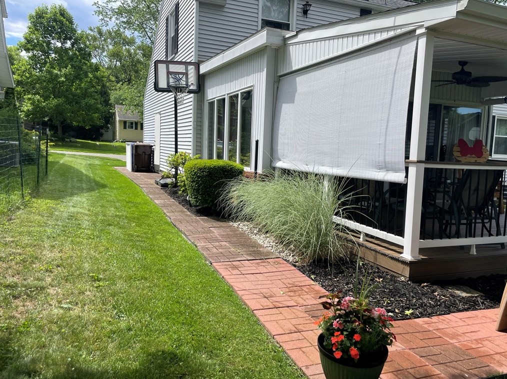 90 Chambers Ave, Greenville PA  16125-1771 exterior
