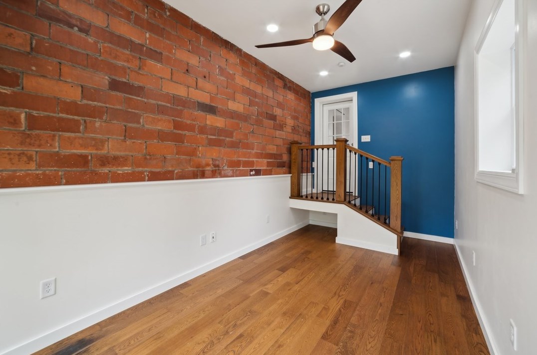 20 Love Pl, Pittsburgh PA 15218-1473 exterior