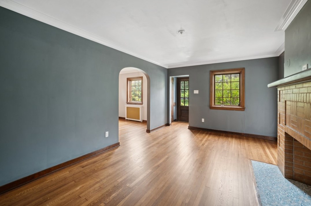 20 Love Pl, Pittsburgh PA 15218-1473 exterior