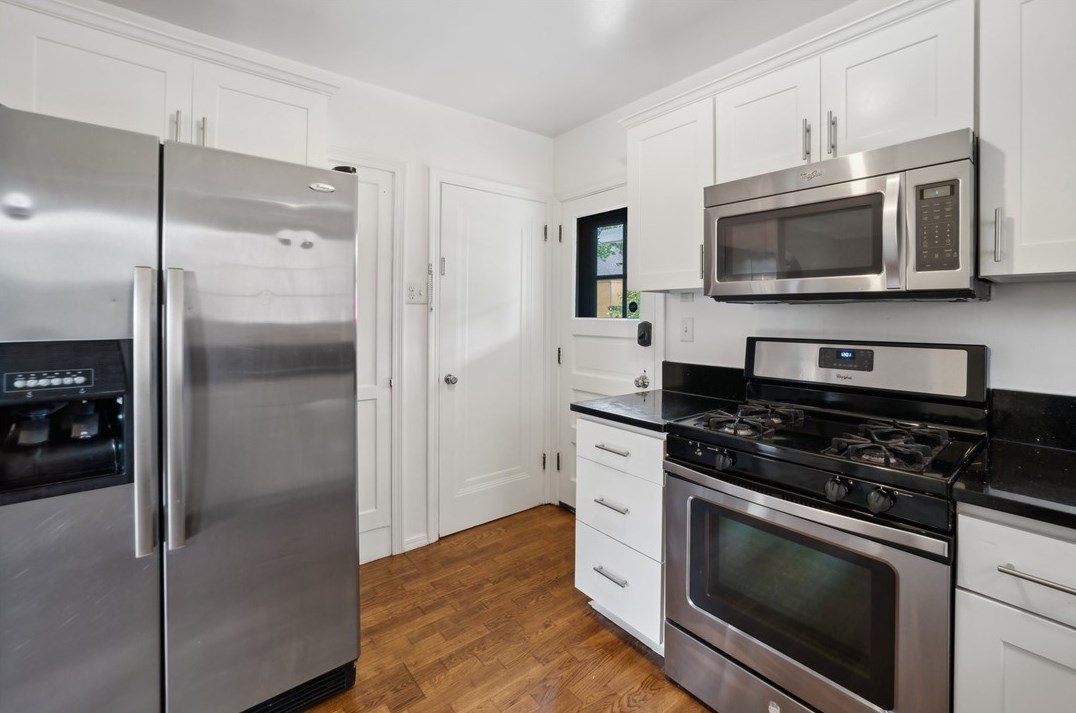 20 Love Pl, Pittsburgh PA 15218-1473 exterior