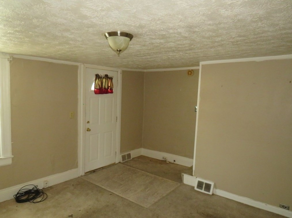 233 Lincoln St, Washington PA 15301-4048 exterior