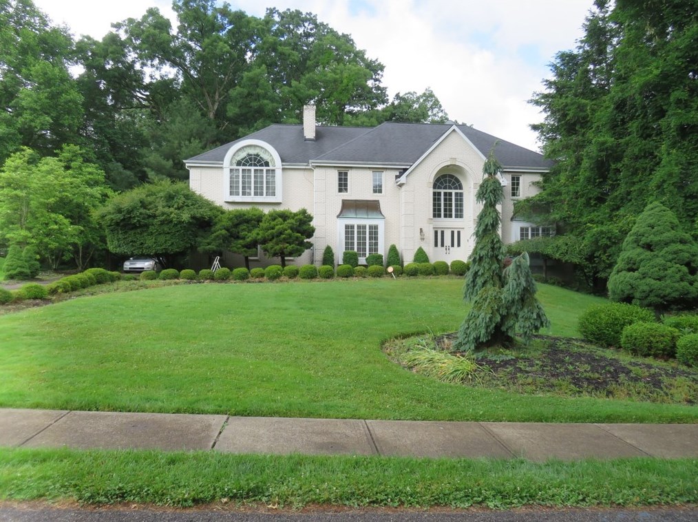 2154 Villa Dr, Gibsonia PA 15044-7473 exterior