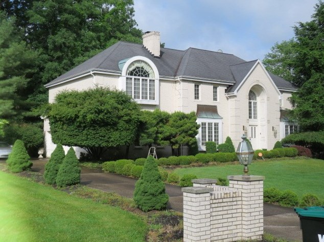 2154 Villa Dr, Gibsonia PA 15044-7473 exterior
