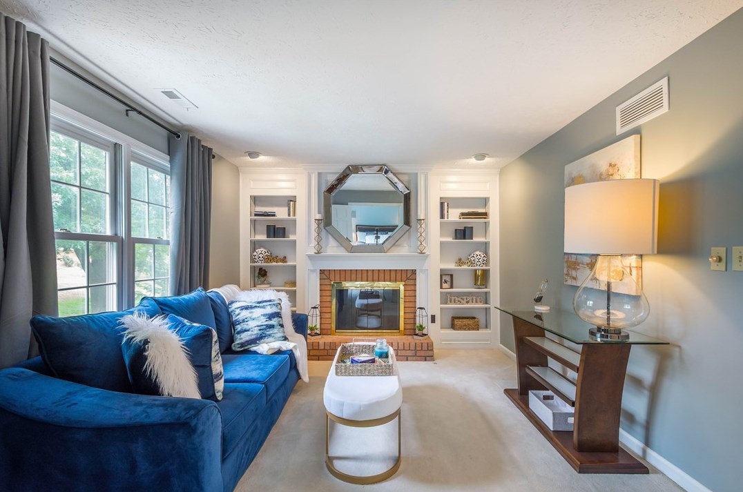 206 Lakeview Dr, Moon Twp PA 15108-9774 exterior