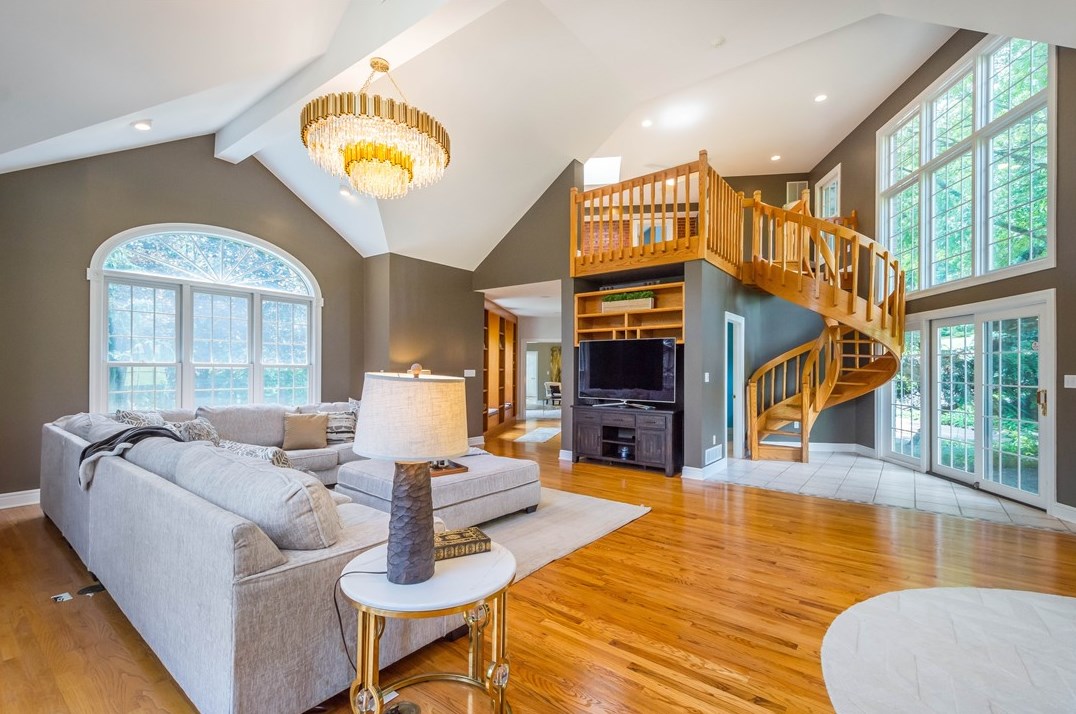 206 Lakeview Dr, Moon Twp PA 15108-9774 exterior