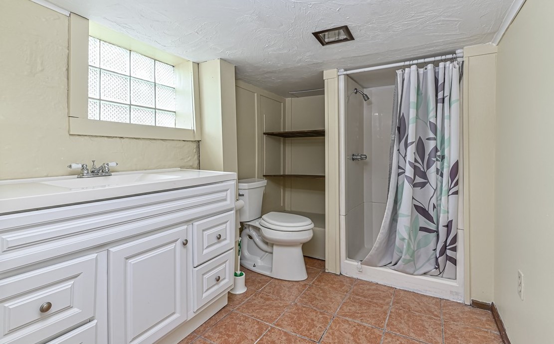 10 Amherst Ave, Pittsburgh PA 15229-1536 exterior