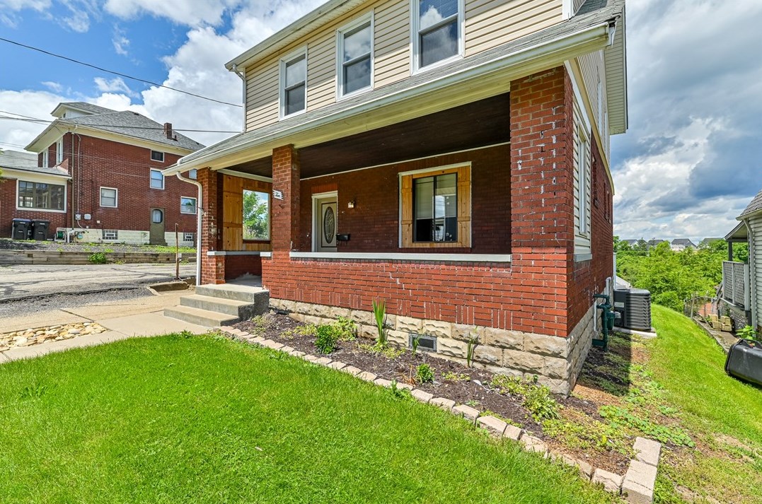 10 Amherst Ave, Pittsburgh PA 15229-1536 exterior