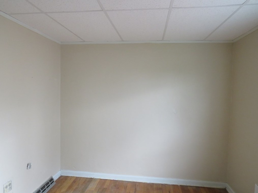 210 Sunny Dr, Pittsburgh PA  15236-2665 exterior