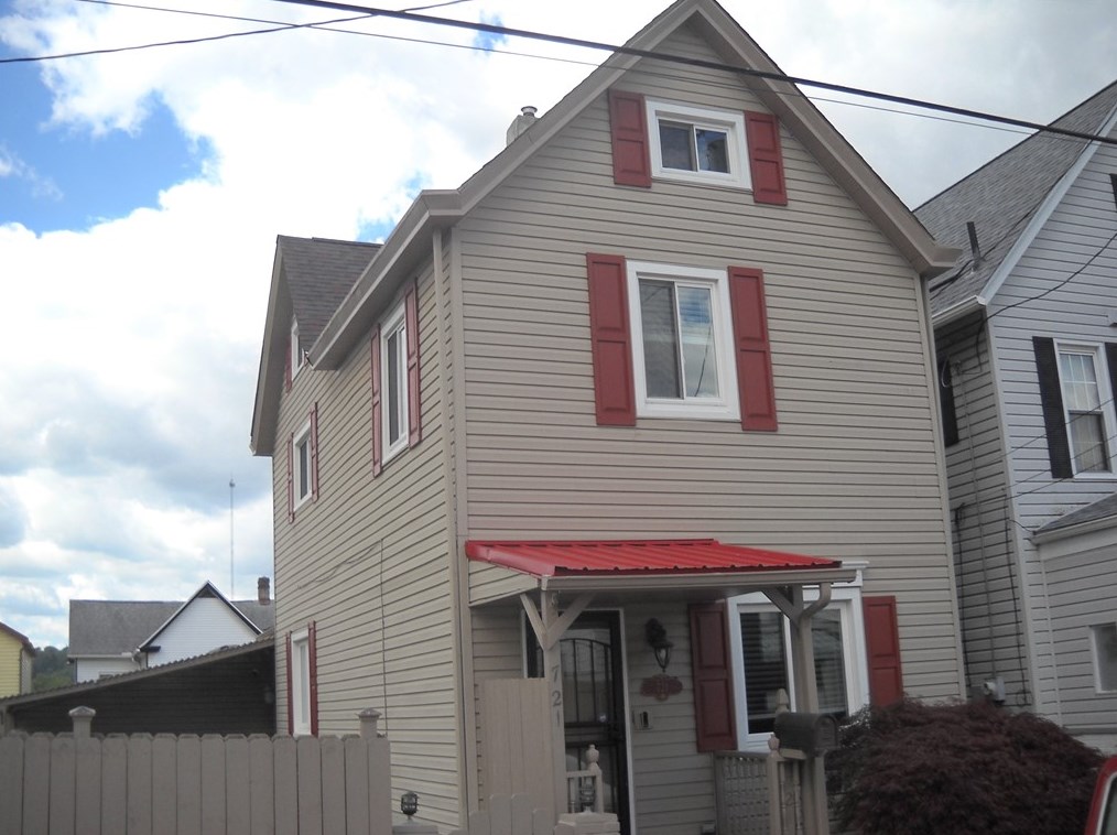 721 7 St, Monroeville PA 15140-1210 exterior
