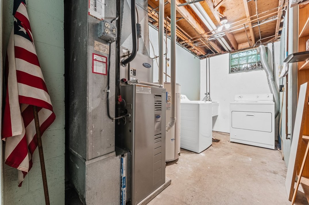 257 Sewickley Oakmont Rd, Pittsburgh PA 15237-1852 exterior