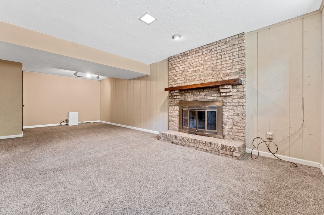 257 Sewickley Oakmont Rd, Pittsburgh PA 15237-1852 exterior