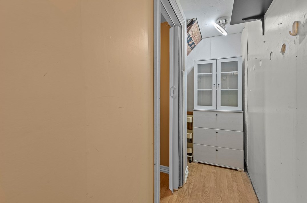 1606 Hiland Ave, Moon Twp PA 15108-2120 exterior