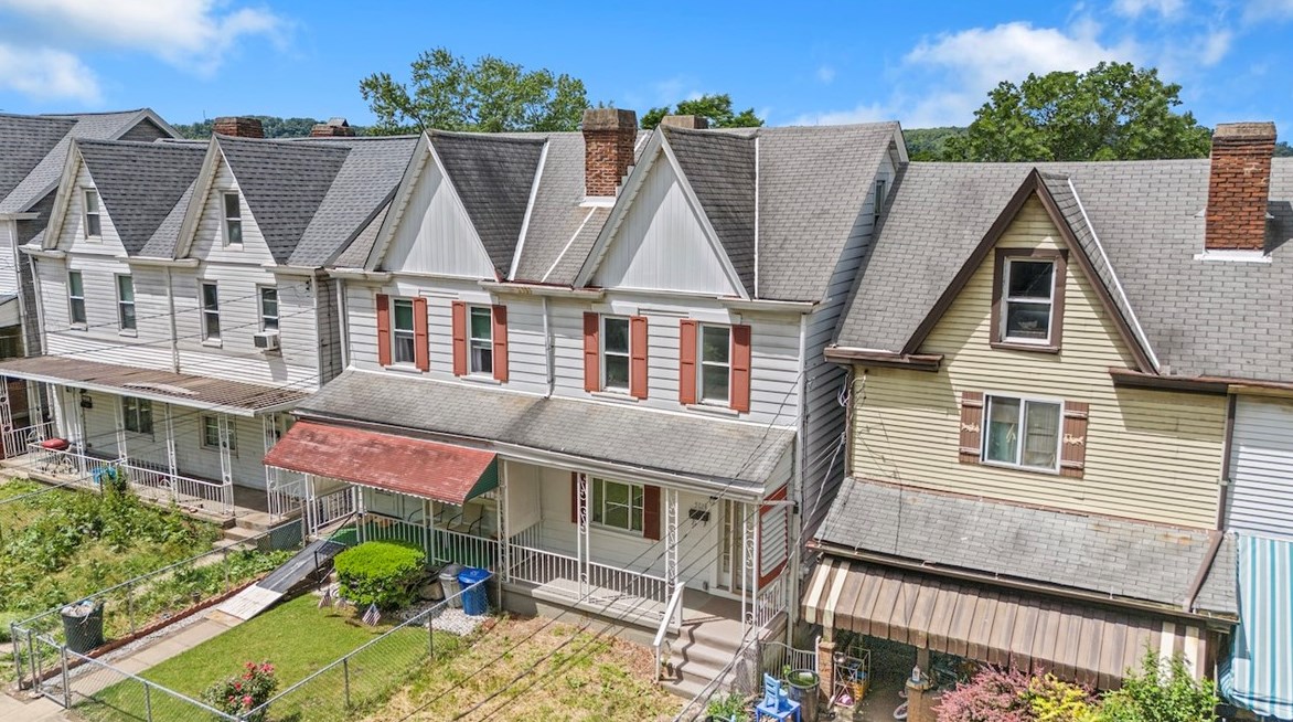 5014 Orinoco St, Pittsburgh PA 15207-1646 exterior