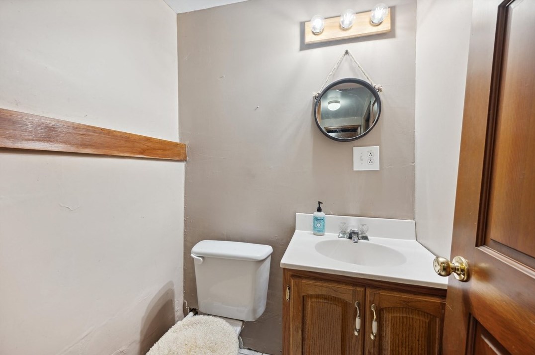 128 Crain Rd, Leechburg, PA 15656