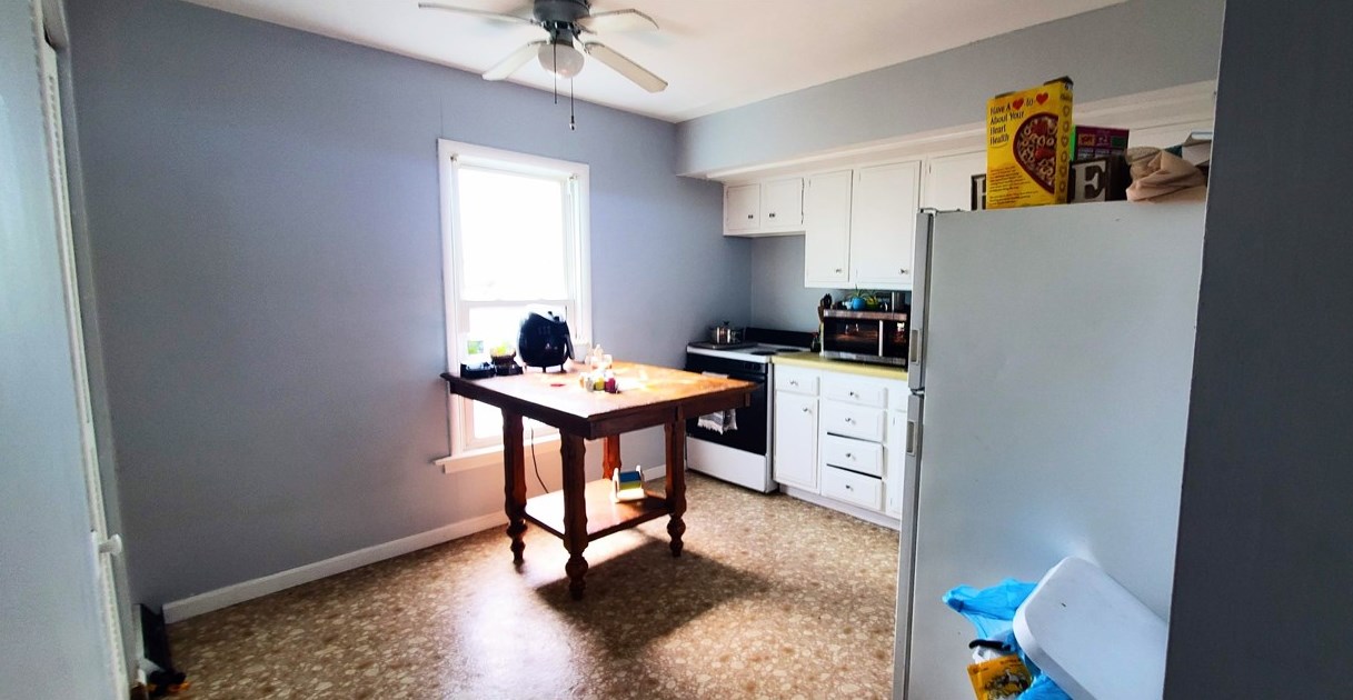 711 Carlisle St, New Castle PA 16101-2308 exterior