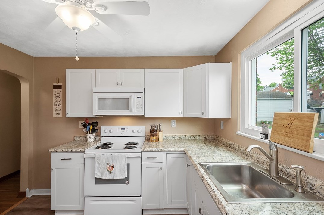 1006 Romine Ave, Mckeesport PA  15133-3886 exterior