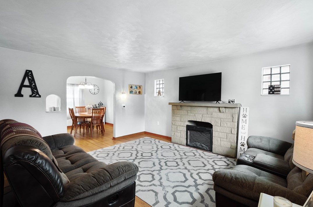 1006 Romine Ave, Mckeesport PA  15133-3886 exterior