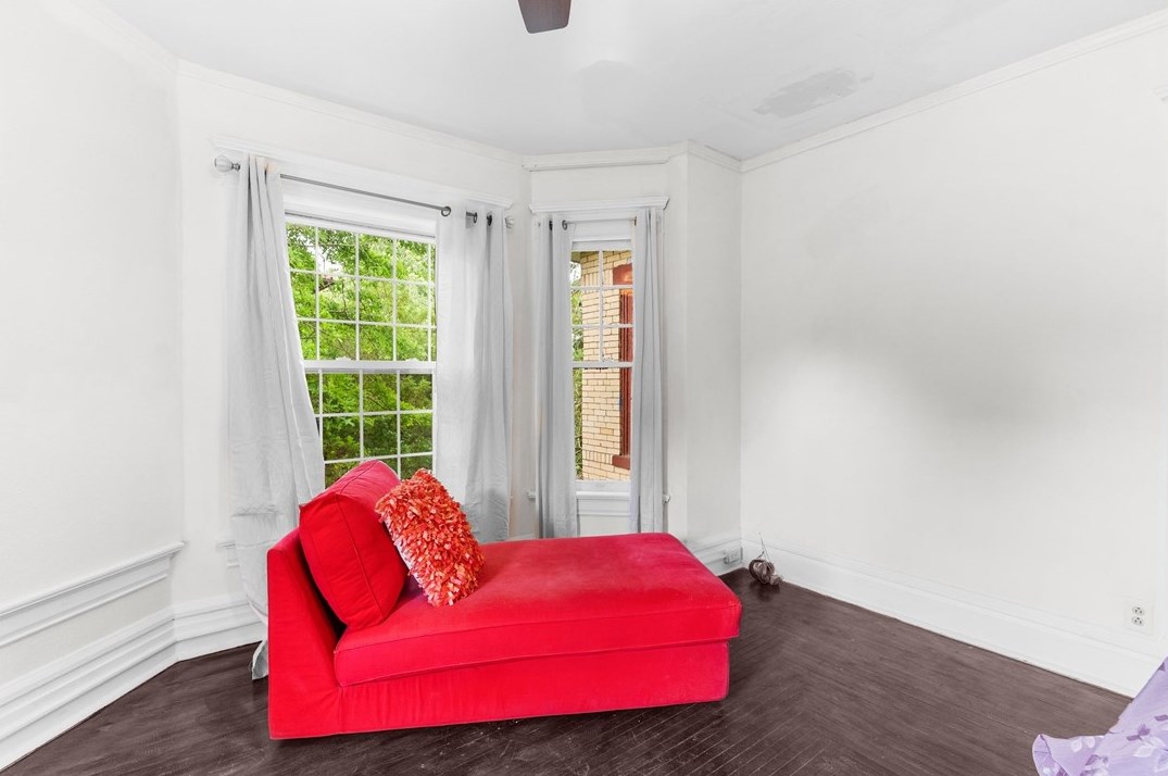 211 Moody Ave, New Castle PA  16101-2343 exterior