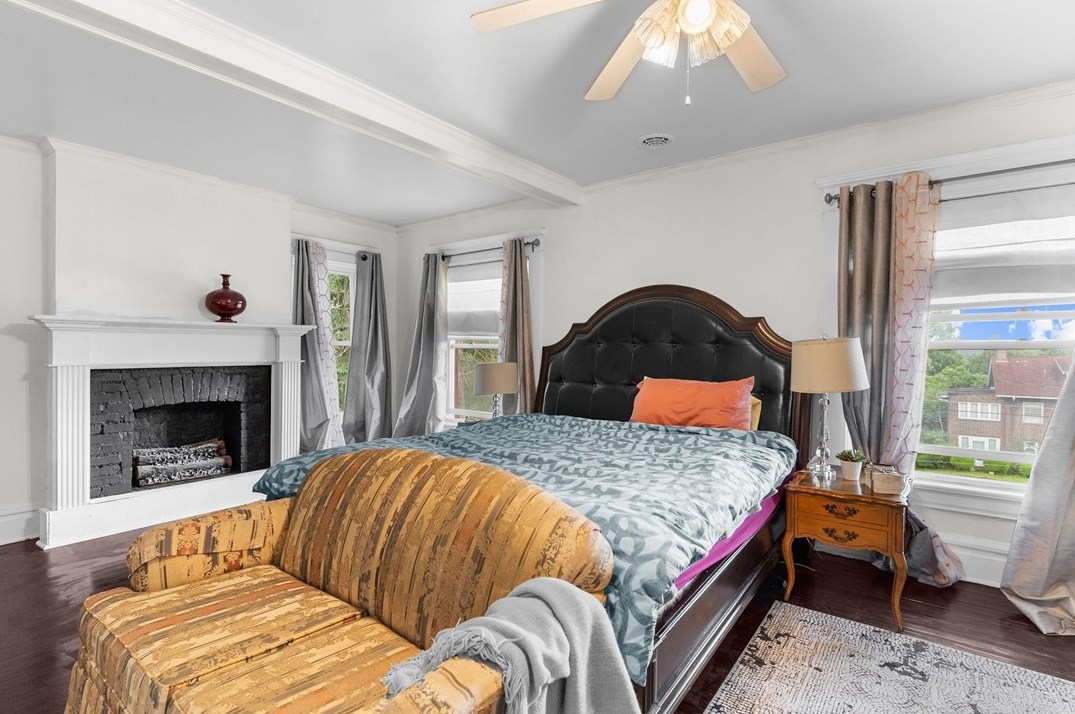 211 Moody Ave, New Castle PA  16101-2343 exterior